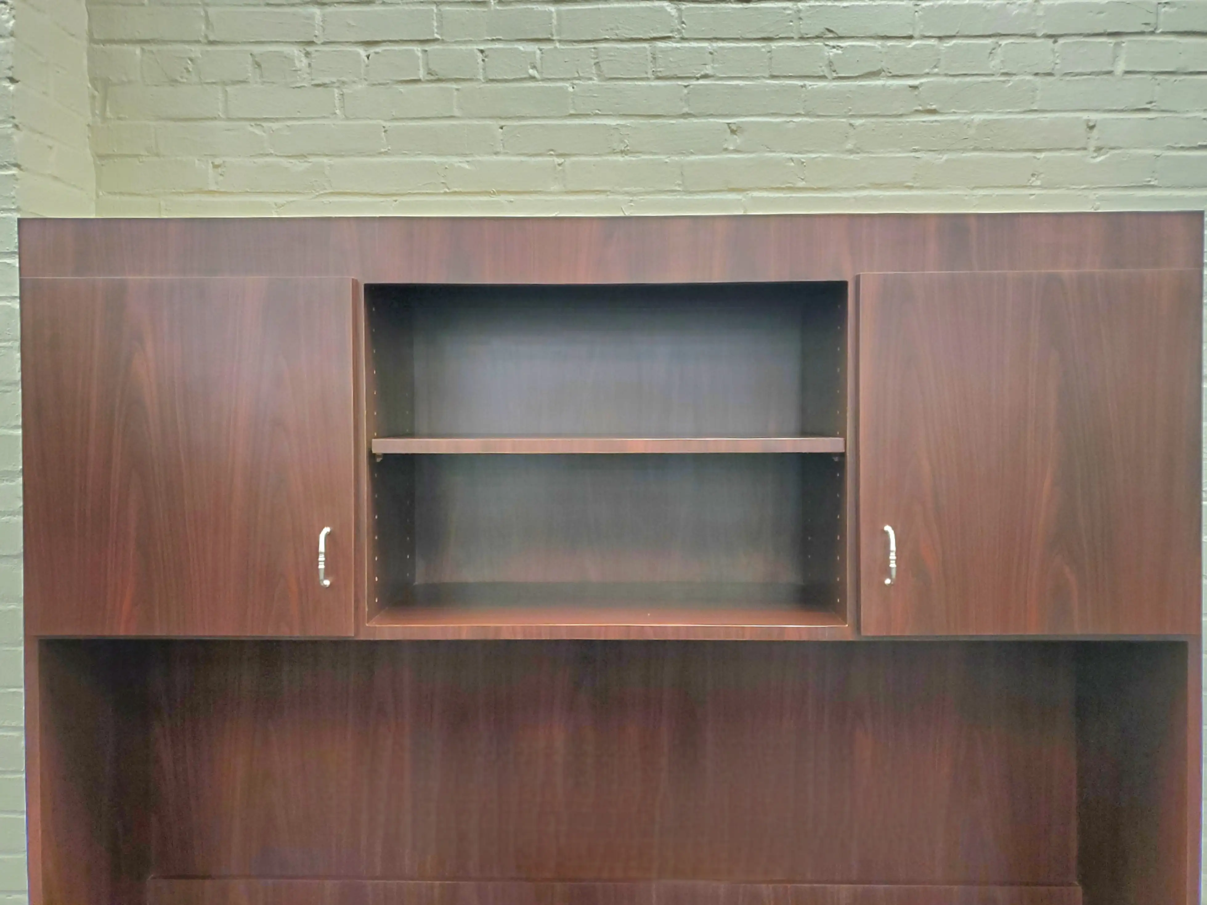 Standard Hutch with Doors Mahogany
